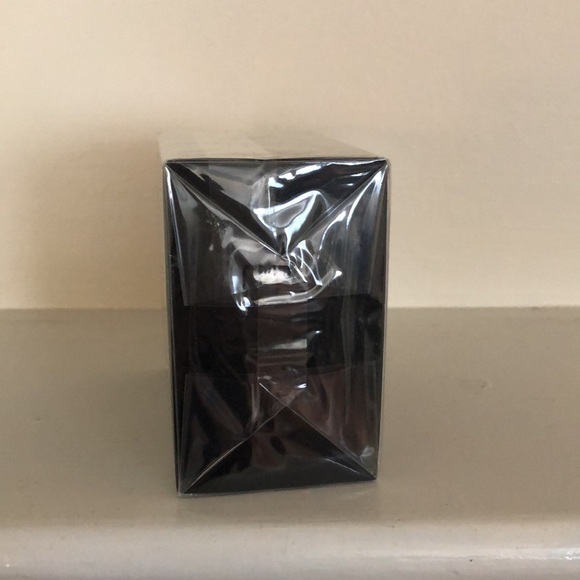 Perfume - Picture 2 of 3